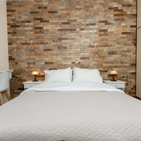 Αnastasia Apartments Mavrovoúnion Екстериор снимка