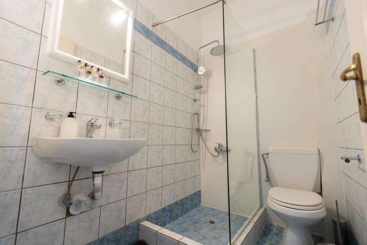 Αnastasia Apartments Mavrovoúnion Екстериор снимка