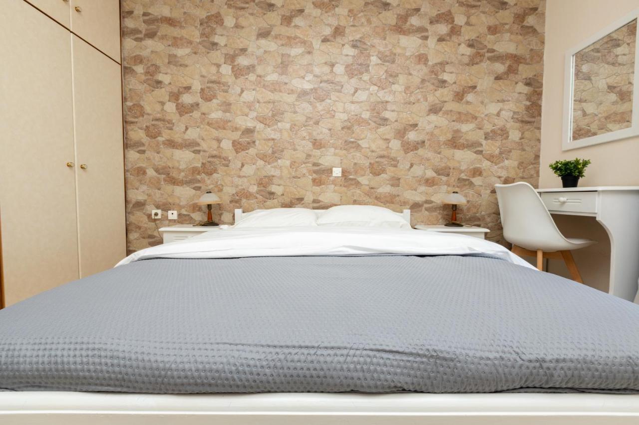 Αnastasia Apartments Mavrovoúnion Екстериор снимка