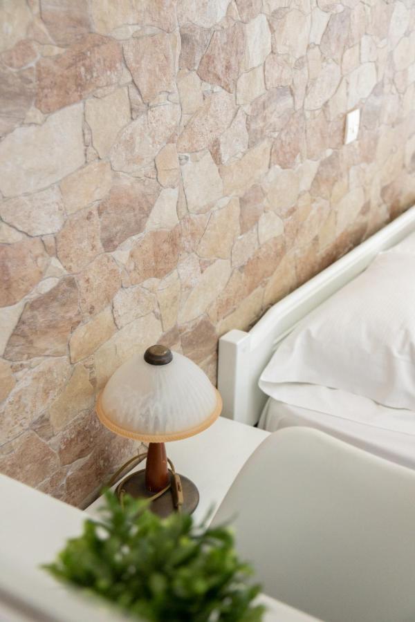 Αnastasia Apartments Mavrovoúnion Екстериор снимка