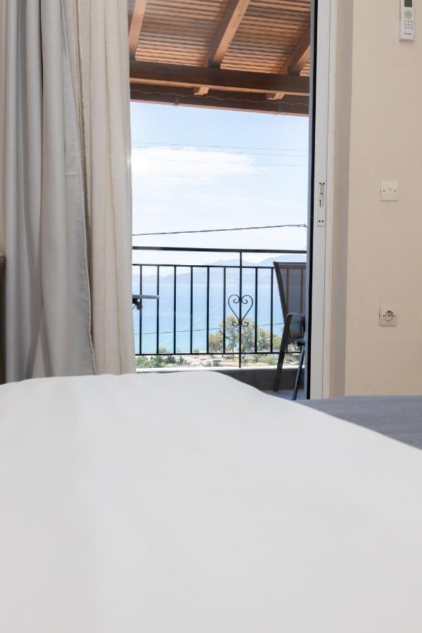 Αnastasia Apartments Mavrovoúnion Екстериор снимка